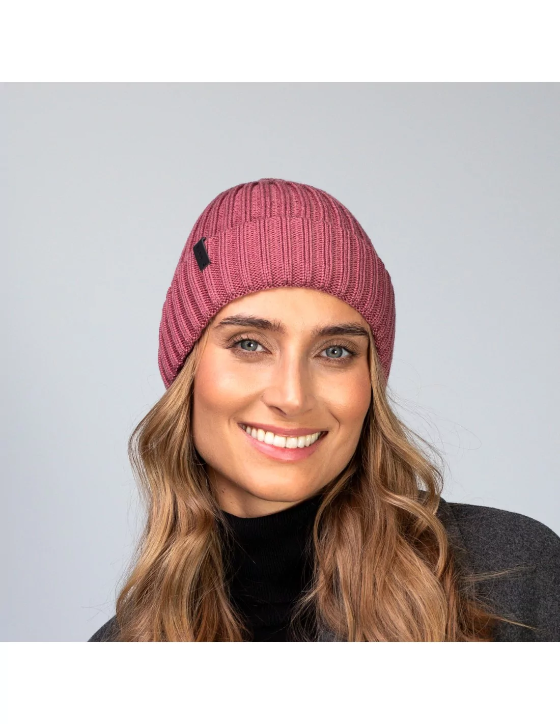 winter-beanie-for-women-pink-100-merino-wool-alex-2