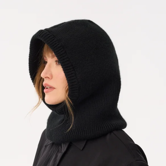 balaclava-wiosenna-damska-czarna-kaptur-dzianinowy-marion-2