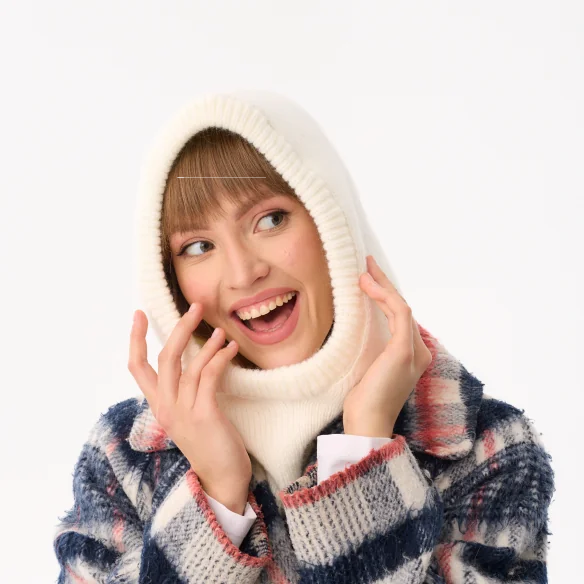 SPRING-BALACLAVA-FOR-WOMEN-ECRU-KNITTED-HOOD-MARION-SABFIL-2