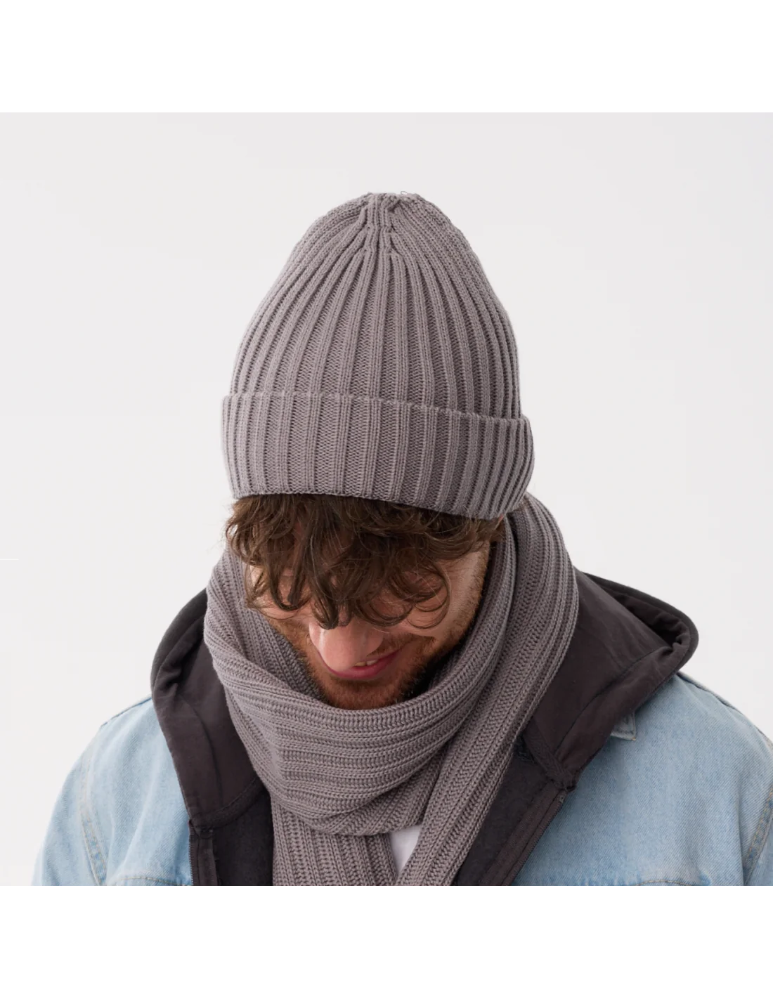 beanie-and-scarf-for-men-spring-and-autumn-set-grey-ciri