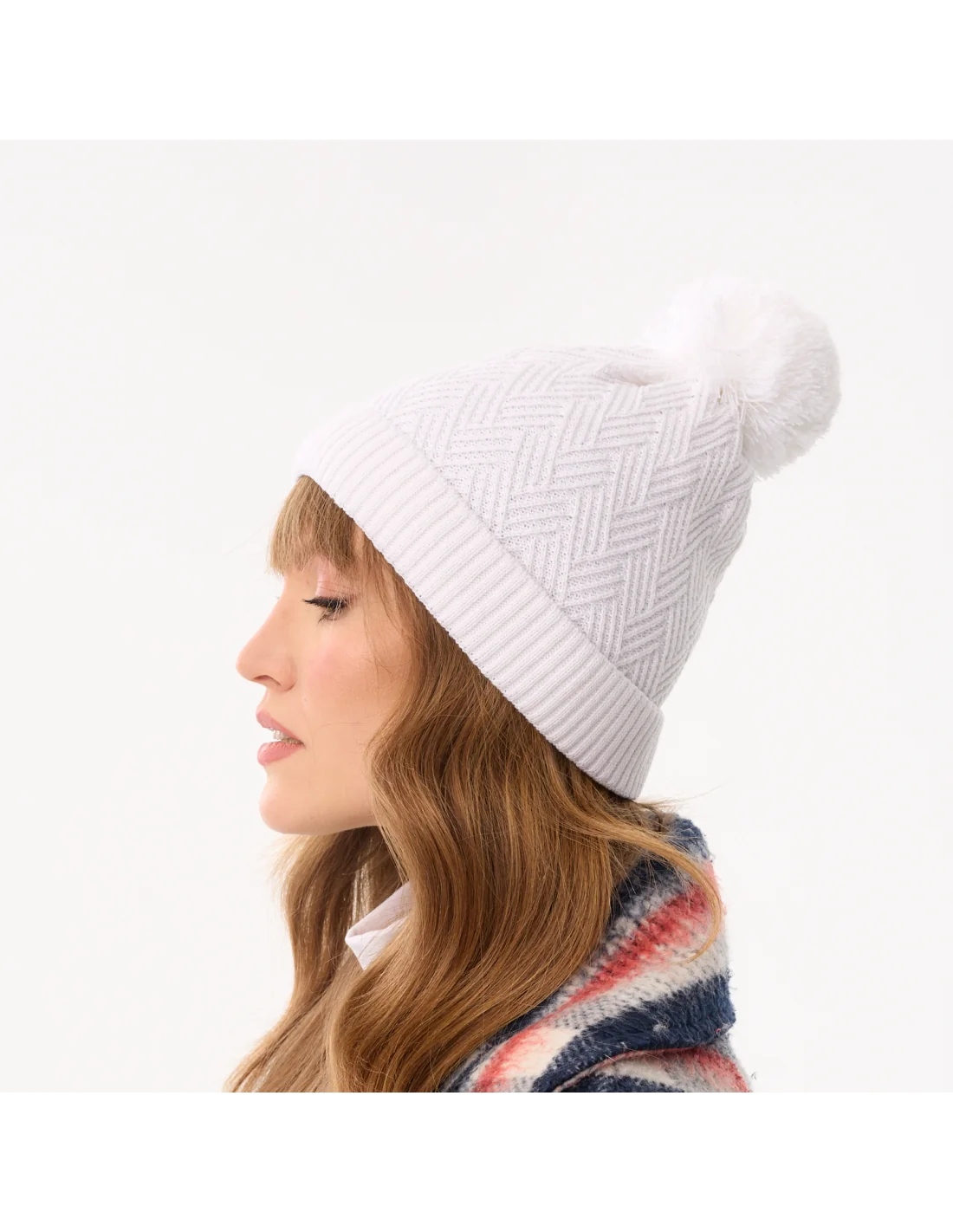 spring-autumn-beanie-for-women-with-cotton-white-zigzag-3