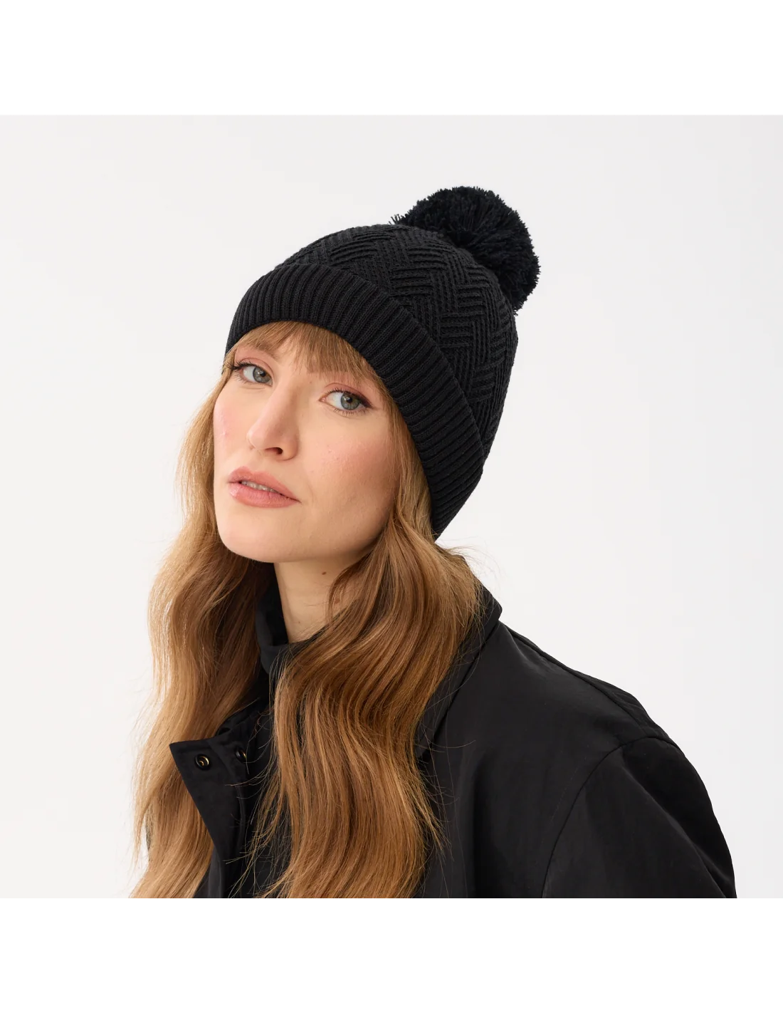 czapka-jesienna-wiosenna-damska-czarna-bawelniana-zigzag-1