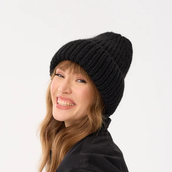 winter-beanie-for-women-black-with-wool-roxy-4