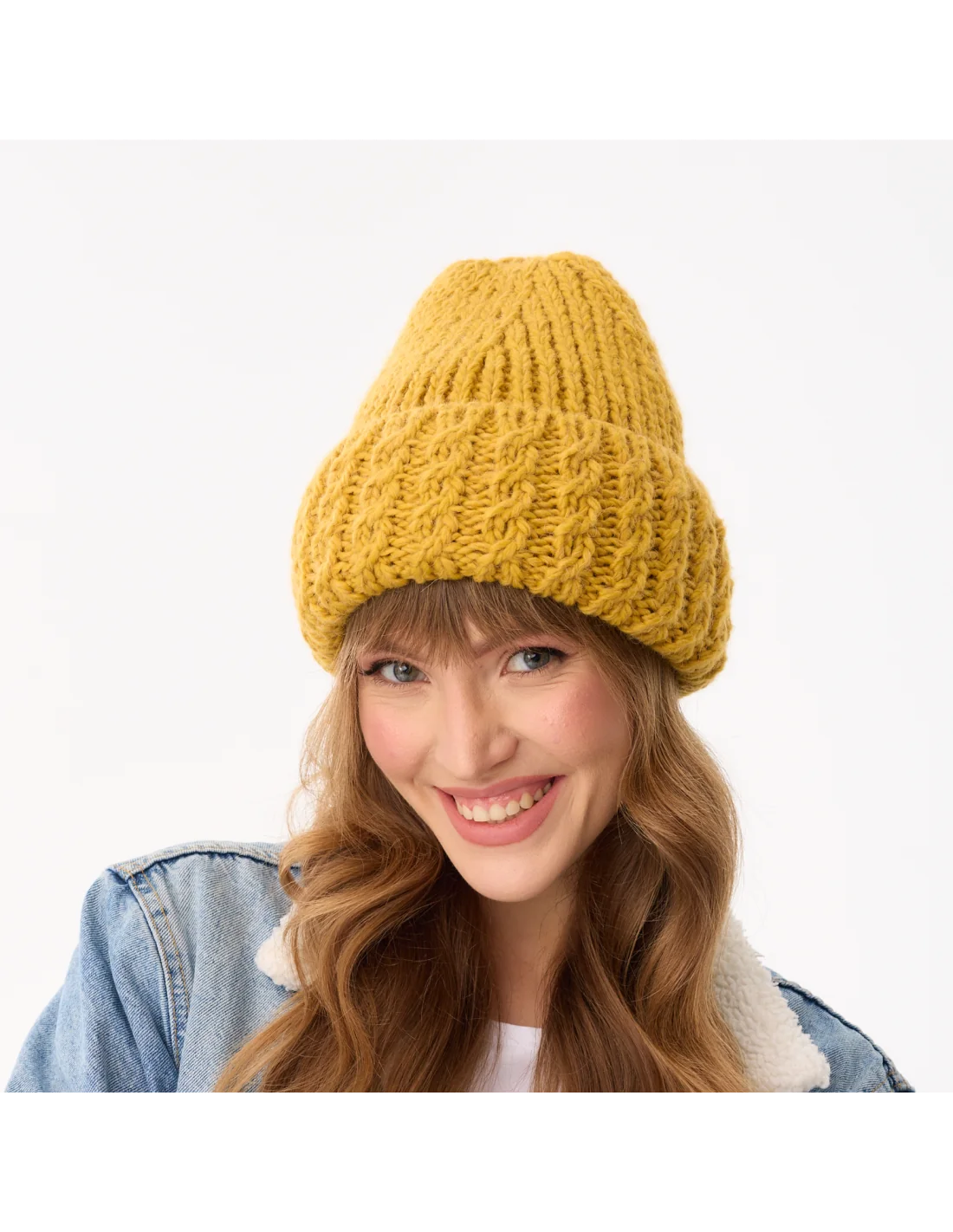 winter-beanie-for-women-mustard-with-wool-sophie-2