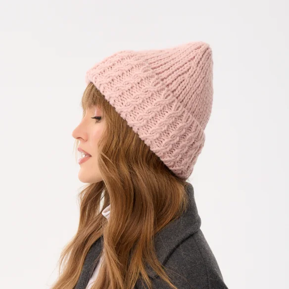 winter-beanie-for-women-pink-with-wool-sophie-2