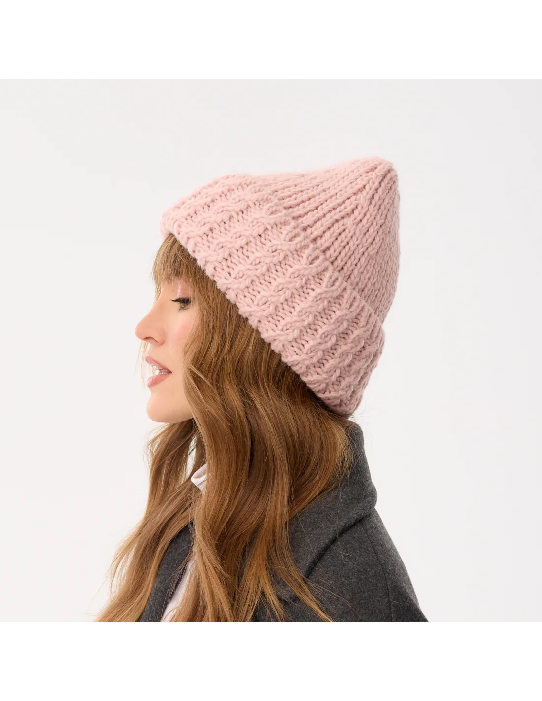 winter-beanie-for-women-pink-with-wool-sophie-2