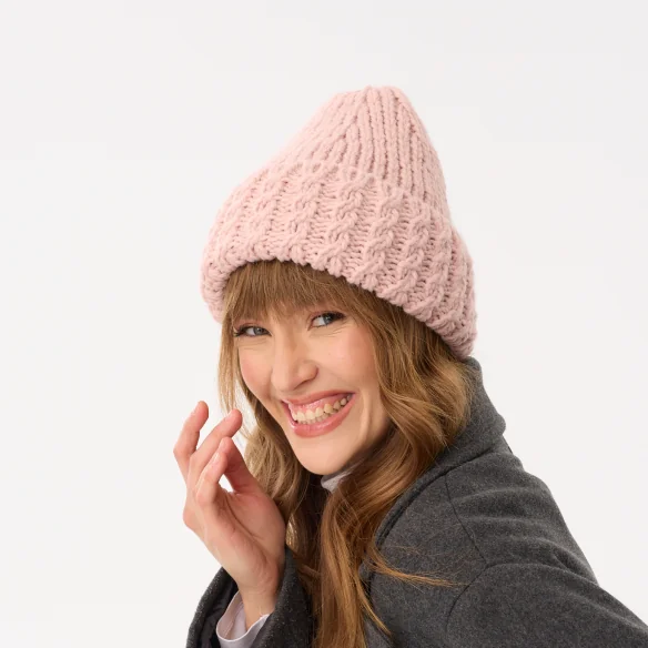 winter-beanie-for-women-pink-with-wool-sophie-3