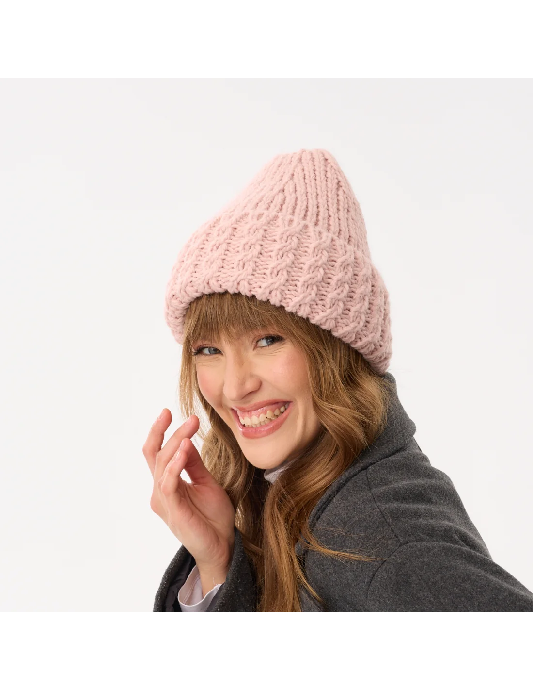 winter-beanie-for-women-pink-with-wool-sophie-3