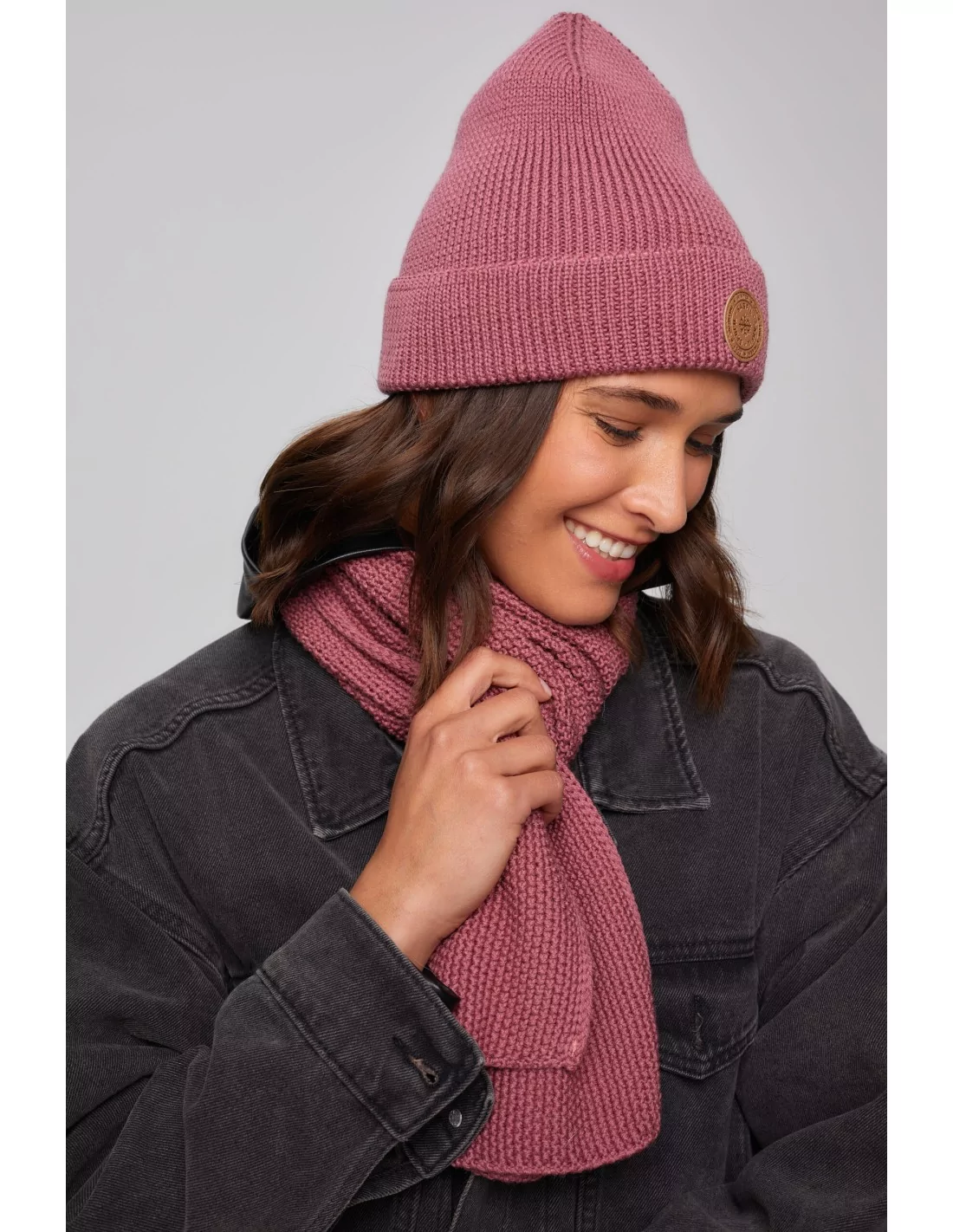 SZALIK-WEŁNIANY-RÓŻOWY-POPPY-SABFIL-4