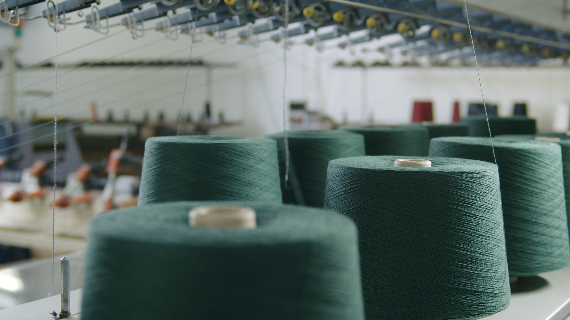 Z jakiej przędzy mogę zrobić czapkę dla swojej firmy?